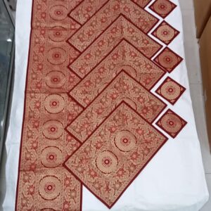 Beautiful Table Runner Set